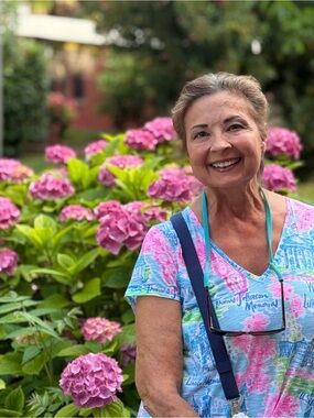 Meet your Posher, Myra